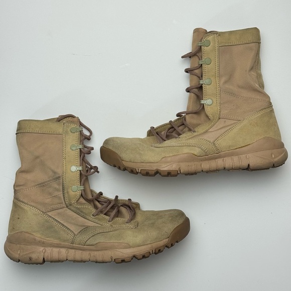 Size 9 - Nike-SFB Field Combat Boots Desert Tan Men 329798-221 - Picture 1 of 7